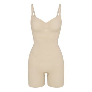 SKIMS seamless sculpt MID THIGH BODYSUIT S-M Small - MEDIUM